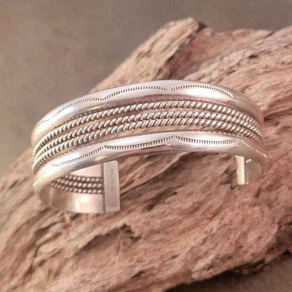 Vintage Sterling Navajo Triple Rope Twist Wide Stamped Cuff Bracelet - Picture 2 of 12